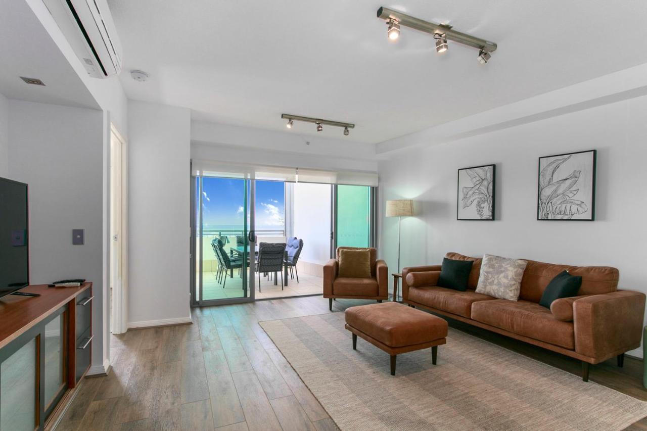 Proximity Waterfront Apartments Редклиф Екстериор снимка
