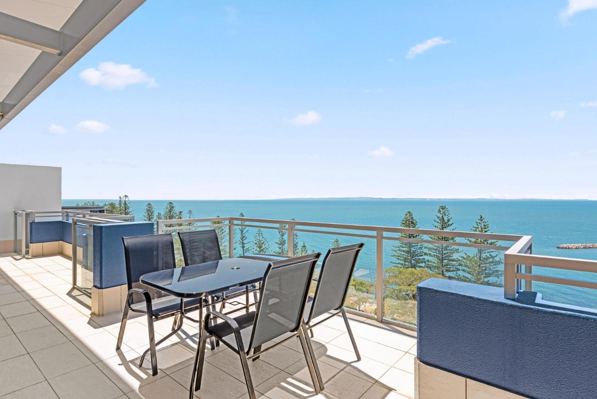 Proximity Waterfront Apartments Редклиф Екстериор снимка